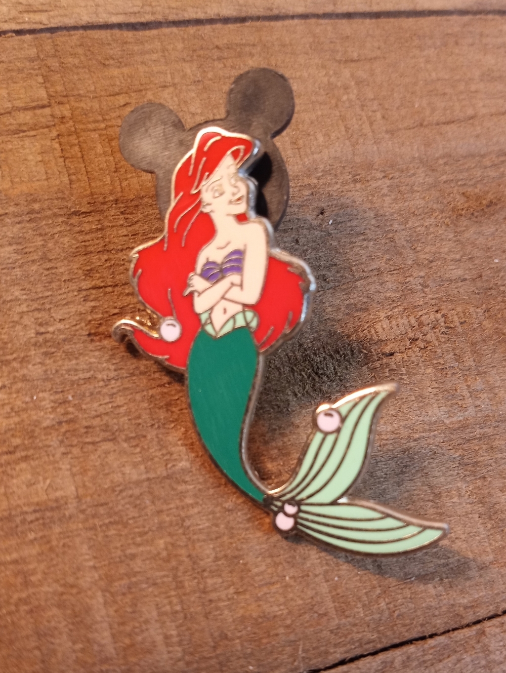 The Little Mermaid Ariel Disney metal and enamel pin